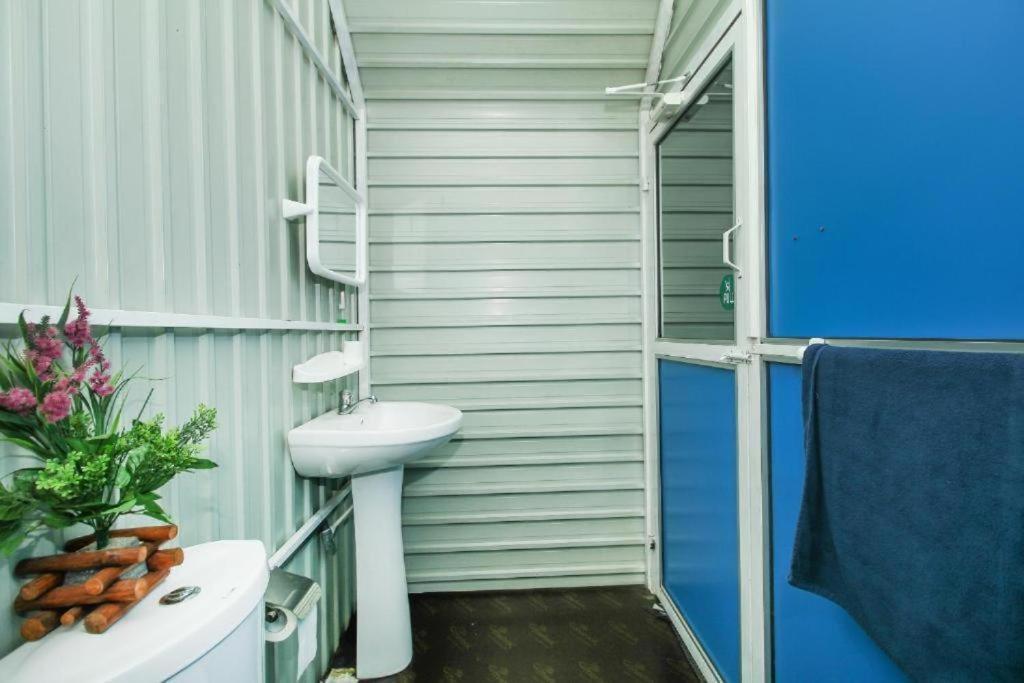 A4 Hostel Colombo Airport - Eco Lodge - Free Pickup & Drop Katunayaka Екстериор снимка